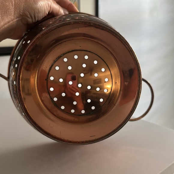 Copper Toned Metal Kitchen Colander - Picture 2 of 11